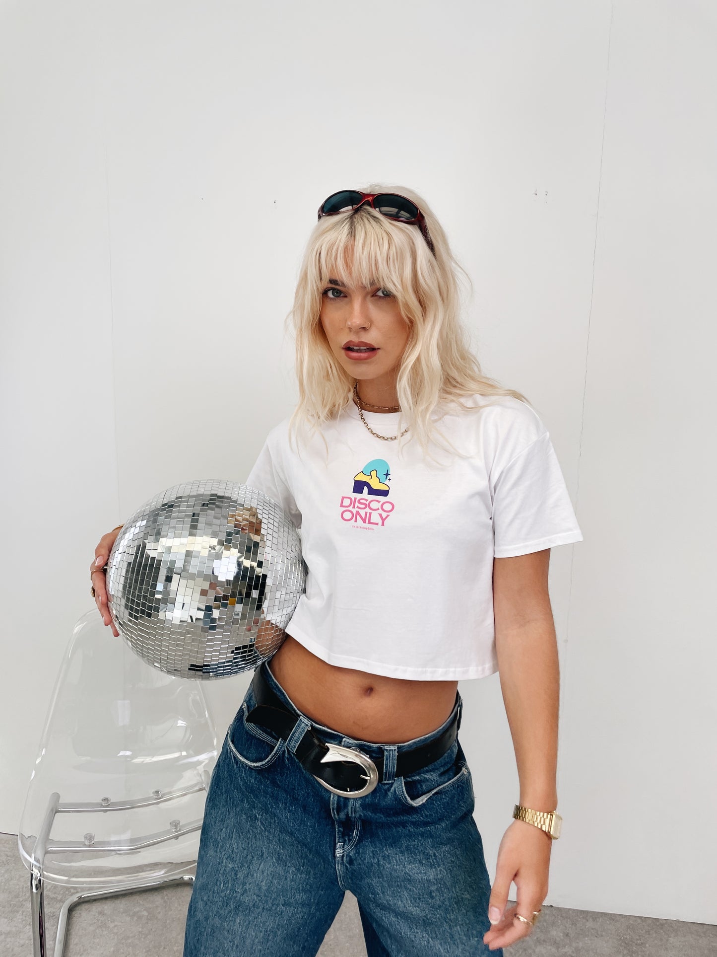 DISCO ONLY WMNS 'Play It Twice V3' Cropped Tee - White