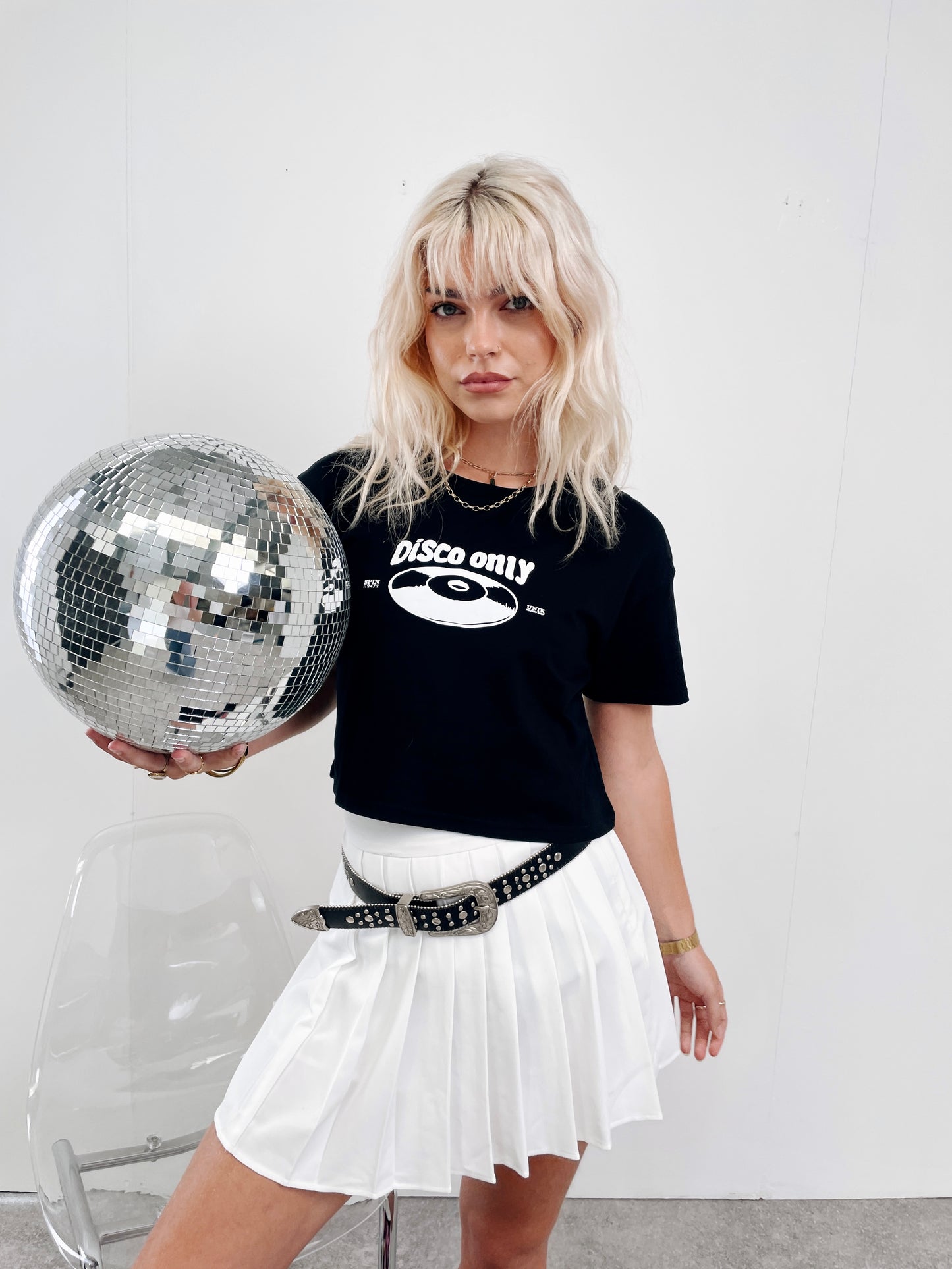 DISCO ONLY WMNS 'Mr Phomer' Cropped Tee - Black
