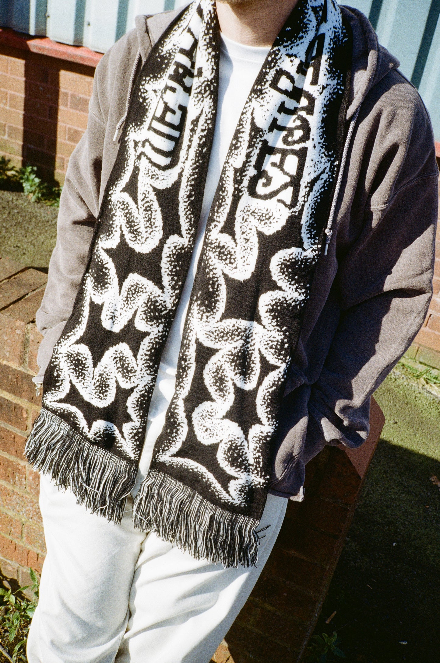 KBAR X UN:IK 'Shapes' Scarf - Black