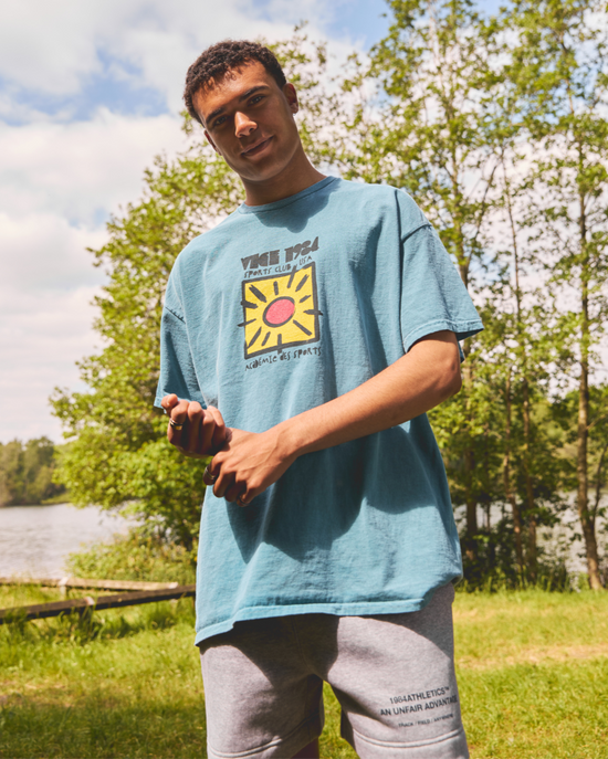Load image into Gallery viewer, Vice 84 &amp;#39;Sun Sports Club&amp;#39; Vintage Washed Tee - Mid Blue
