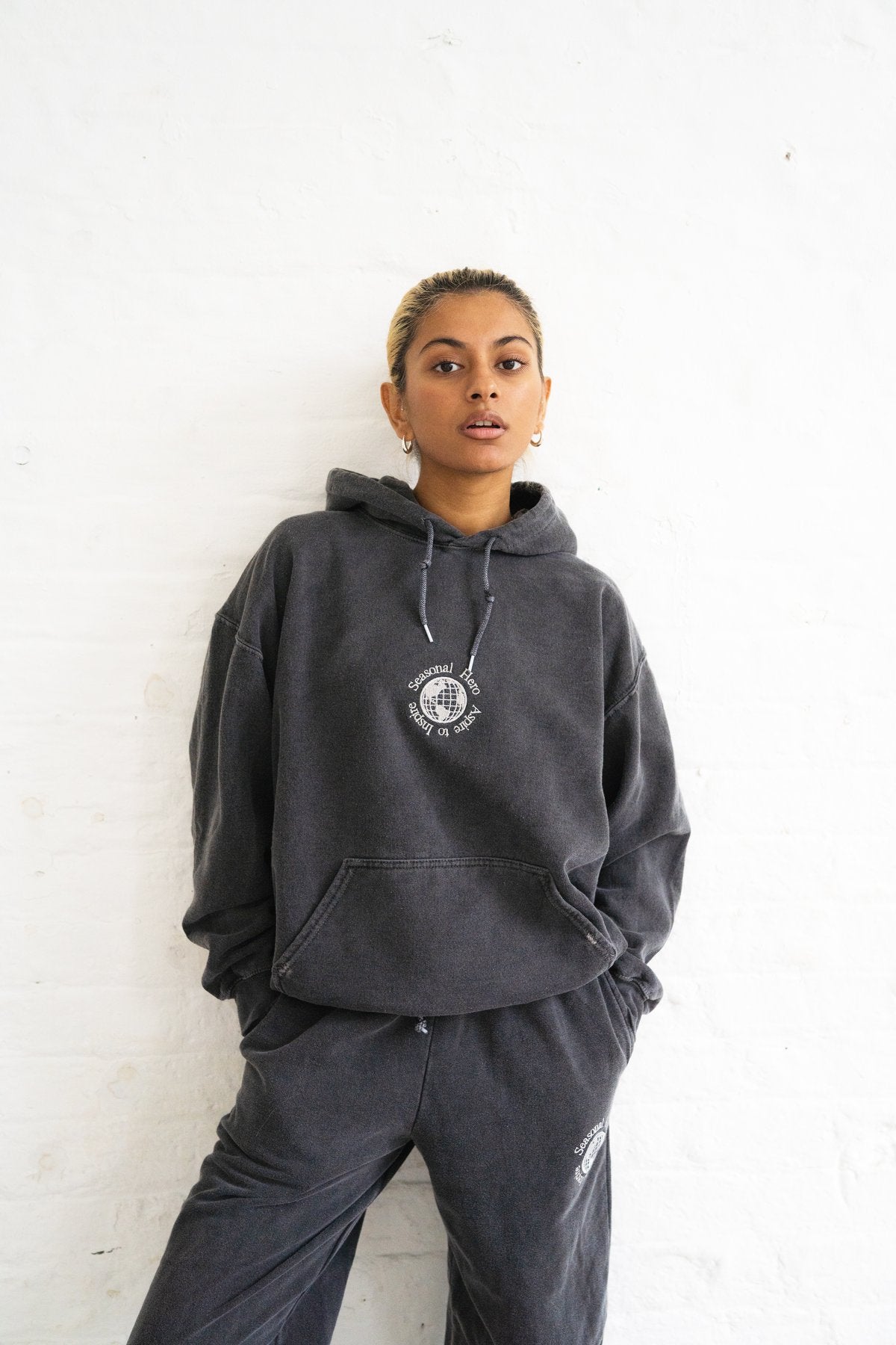 Seasonal Hero 'Aspire' Embroidered Vintage Washed Hoodie - Charcoal