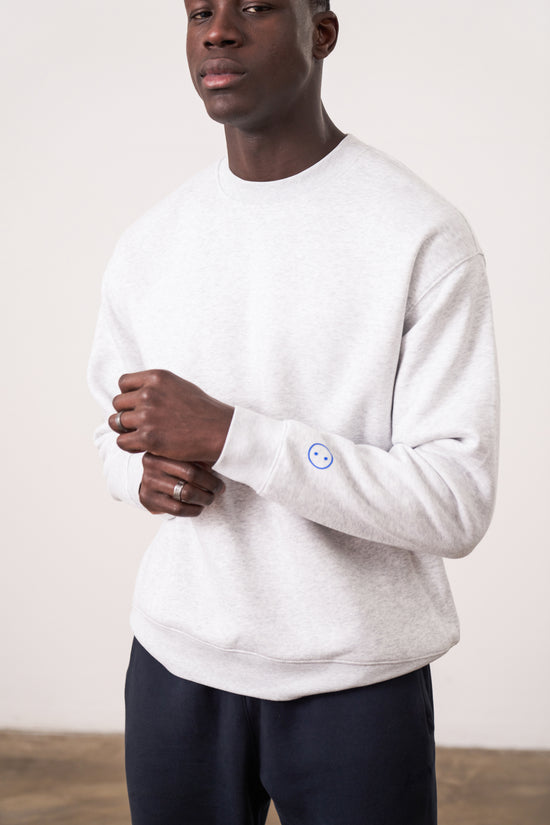 Load image into Gallery viewer, Essentials Premium Sweater - Ash
