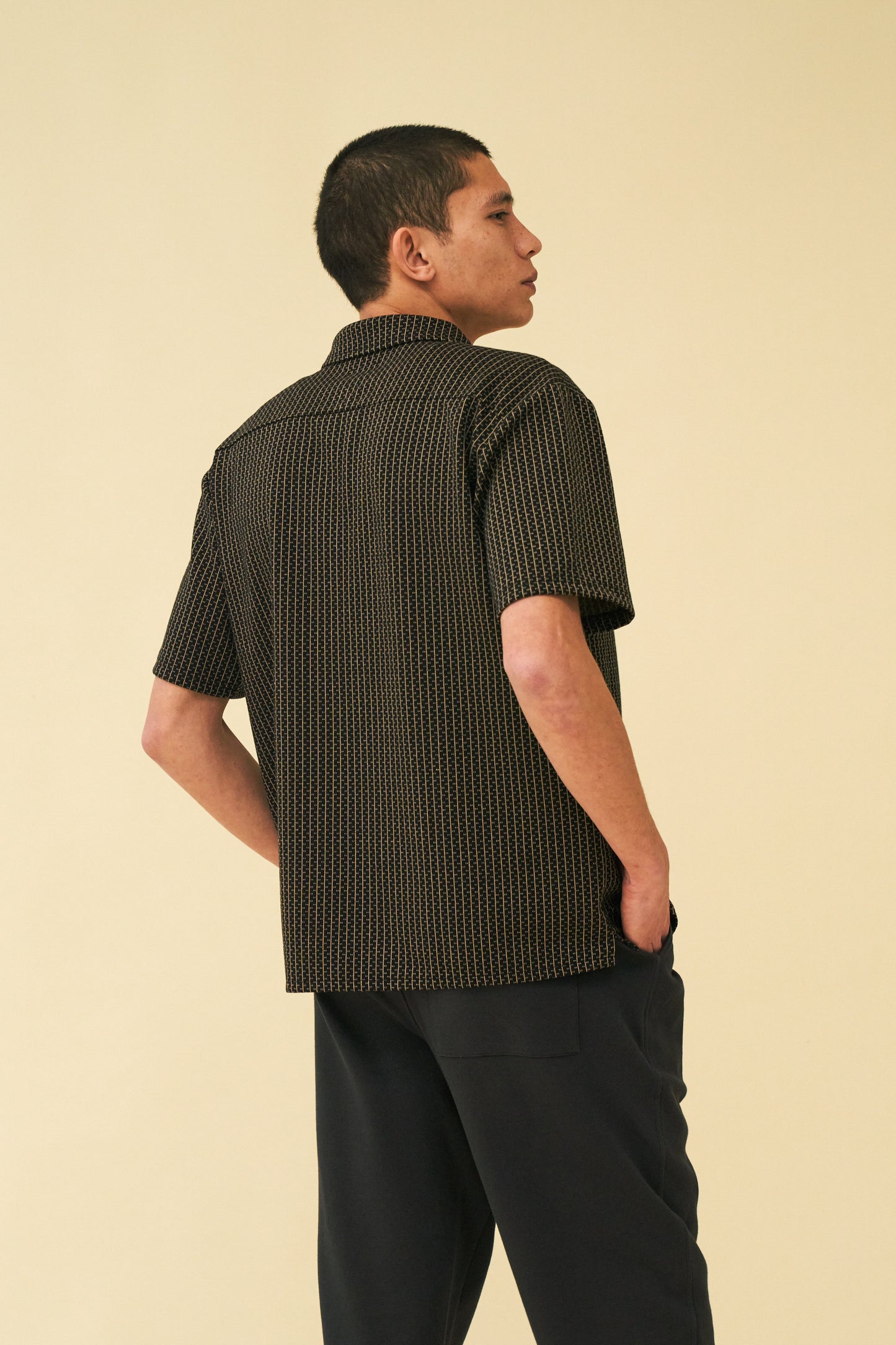 bound 'Oscuro' Patterned Textured Polo Shirt - Black