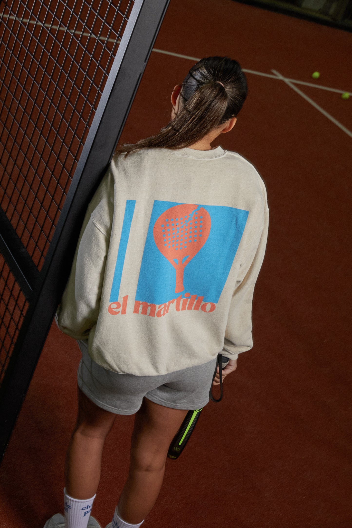 Club de Padel 'El Martillo 2.0' Vintage Washed Sweater - Cream