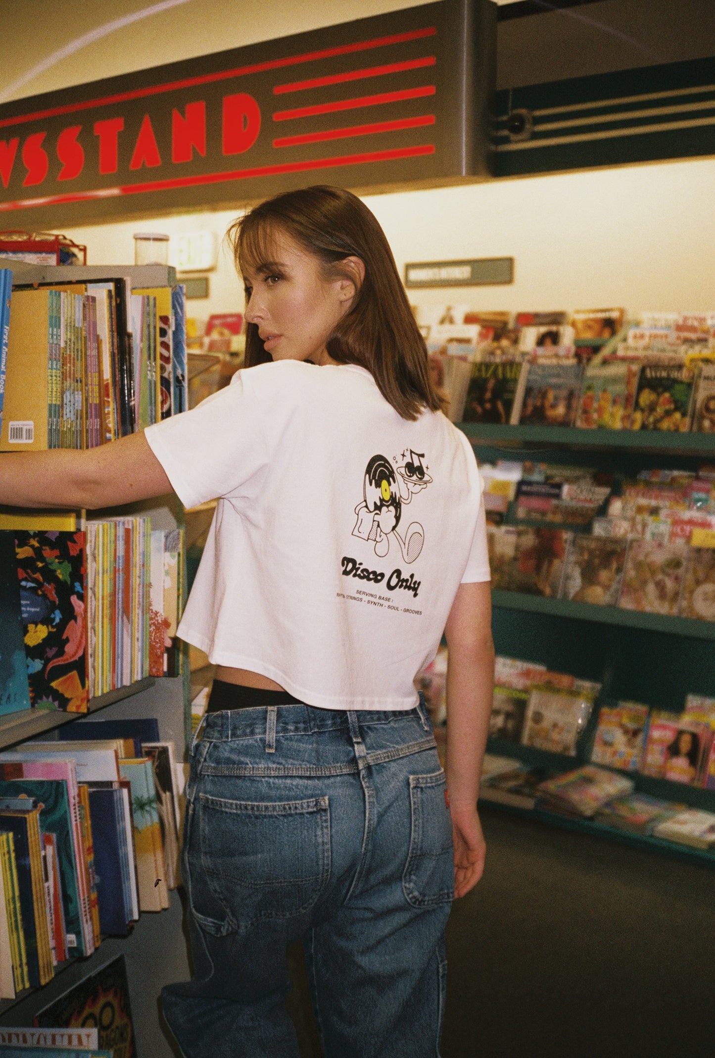 DISCO ONLY WMNS 'Play It Twice V2' Cropped Tee - White