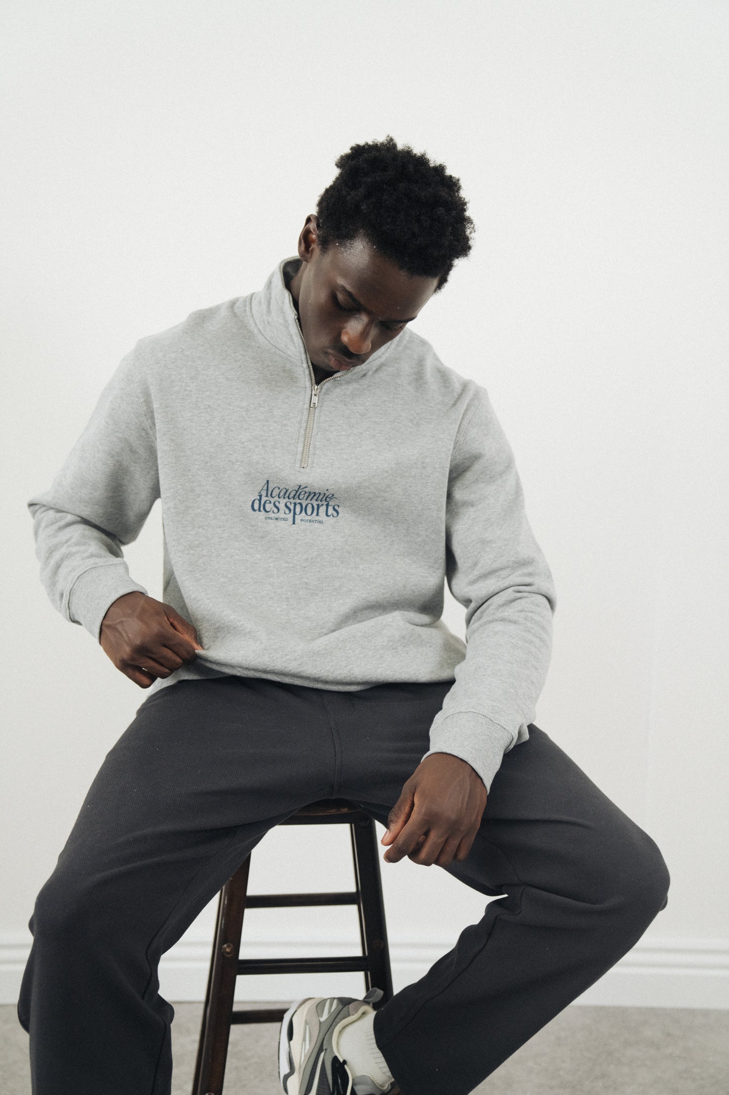 Vice 84 'Académie Des Sports Script' 1/4 Zip Sweater - Grey