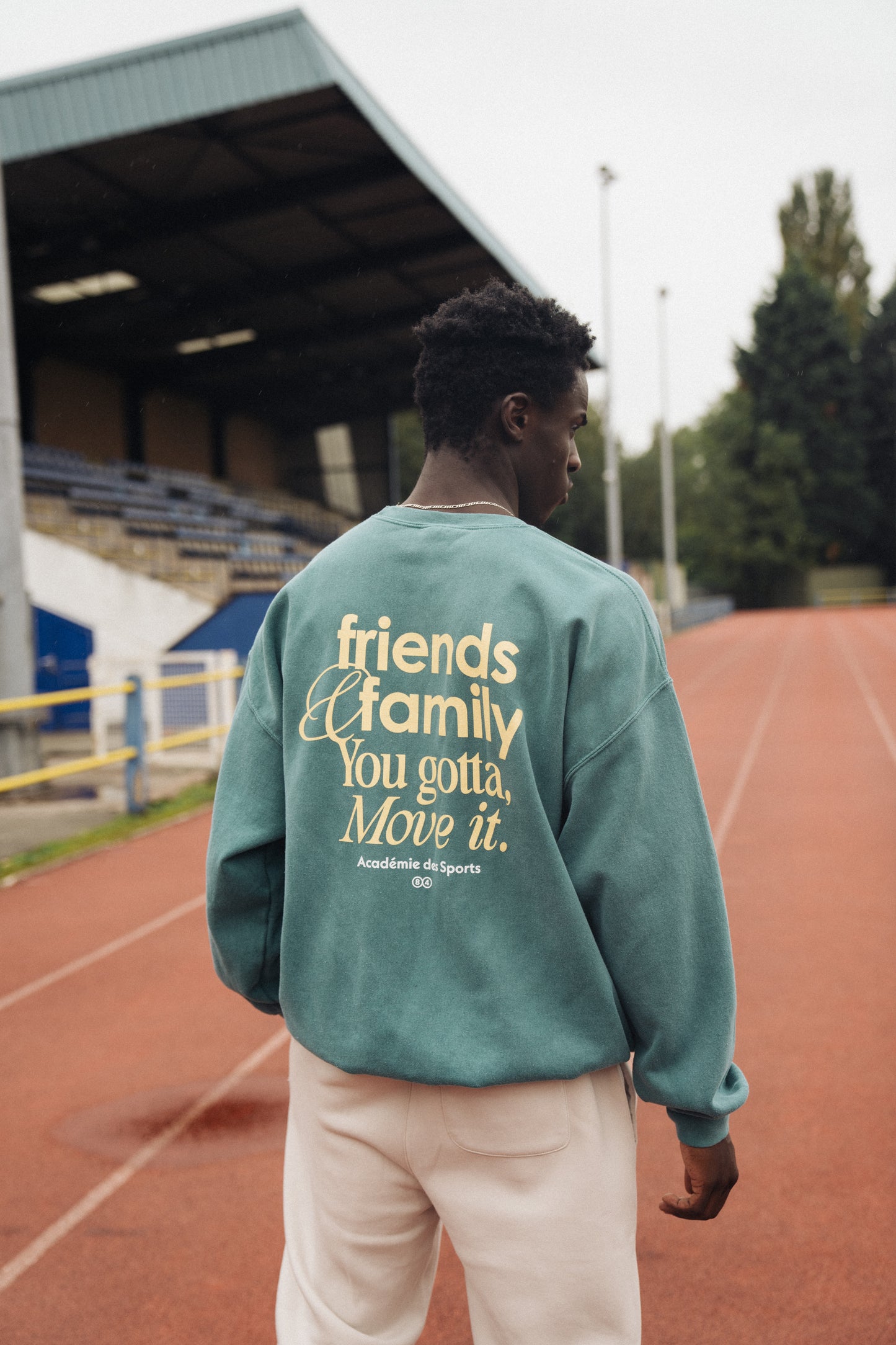 Load image into Gallery viewer, Vice 84 &amp;#39;Friends &amp;amp; Family&amp;#39; Vintage Washed Sweater - Green
