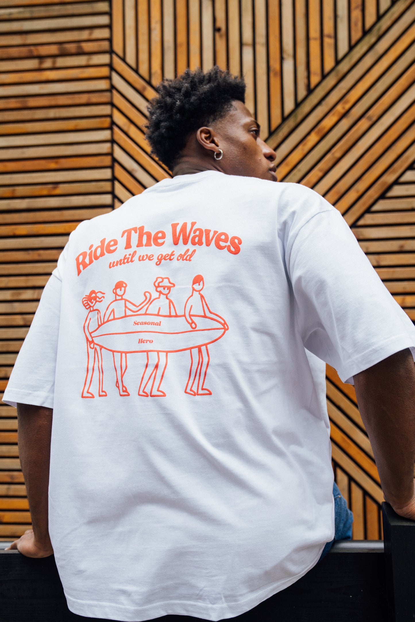 Seasonal Hero 'Ride The Waves' Tee - White