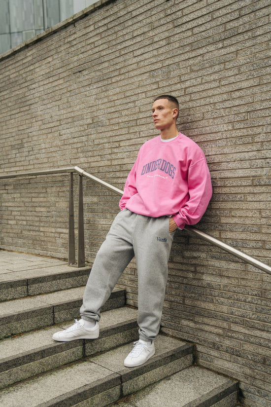 Load image into Gallery viewer, Vice 84 &amp;#39;Underdogs&amp;#39; Vintage Washed Sweater - Pink
