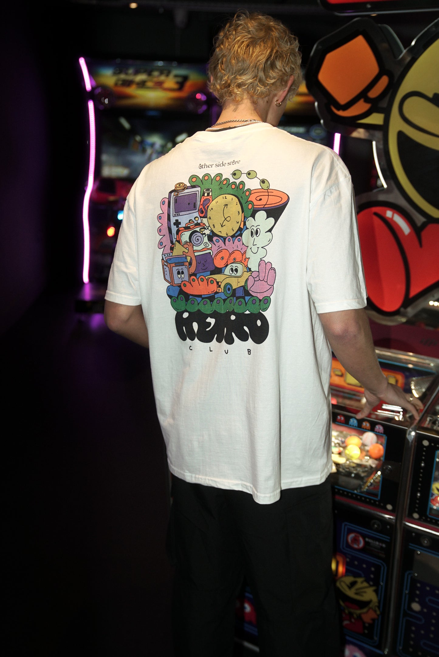 Other Side Store 'Retro Club' Tee - White