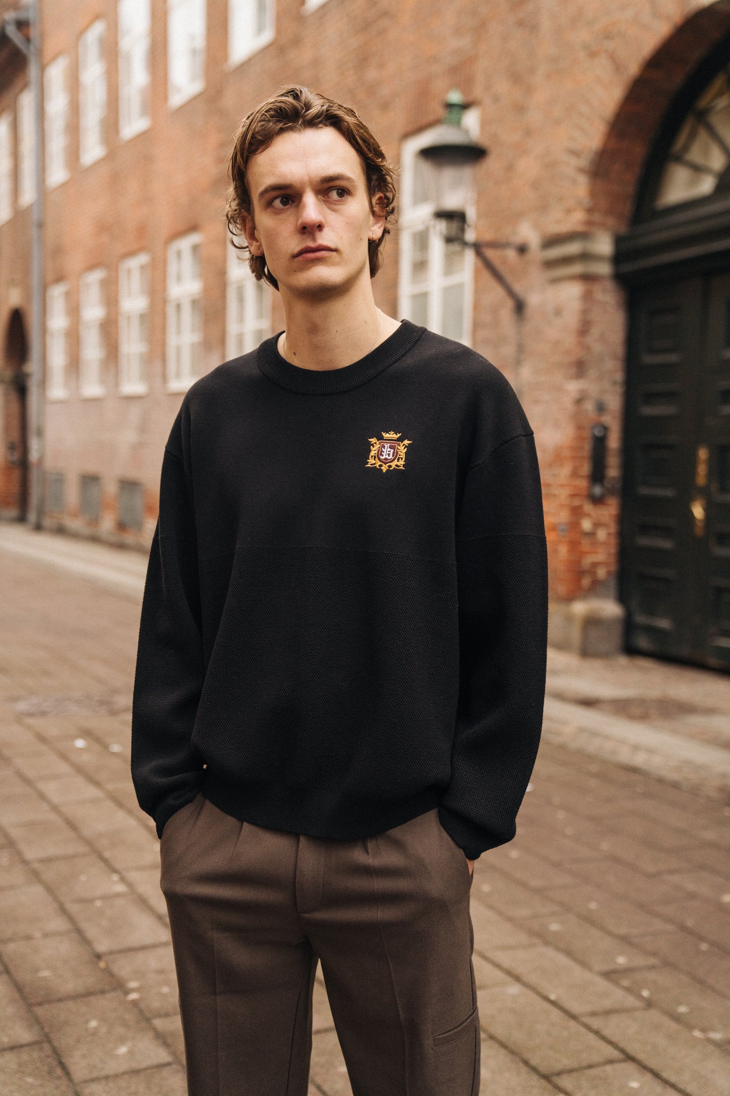 bound Crest Panel Knit Sweater - Black