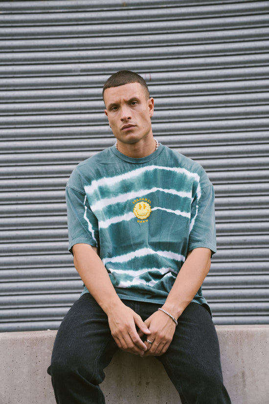 Seasonal Hero 'Trippy Smiler' Tie Dye Washed Tee - Green & White