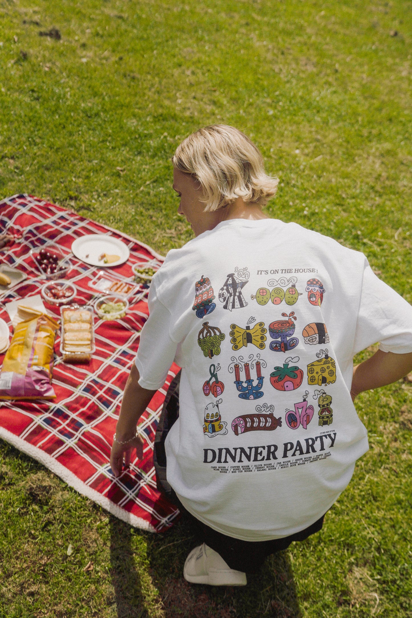 Other Side Store 'Dinner Party' Tee - White