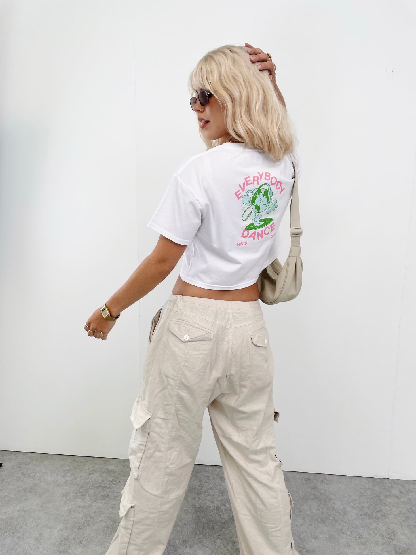 DISCO ONLY WMNS 'Everybody Dance' Cropped Tee - White