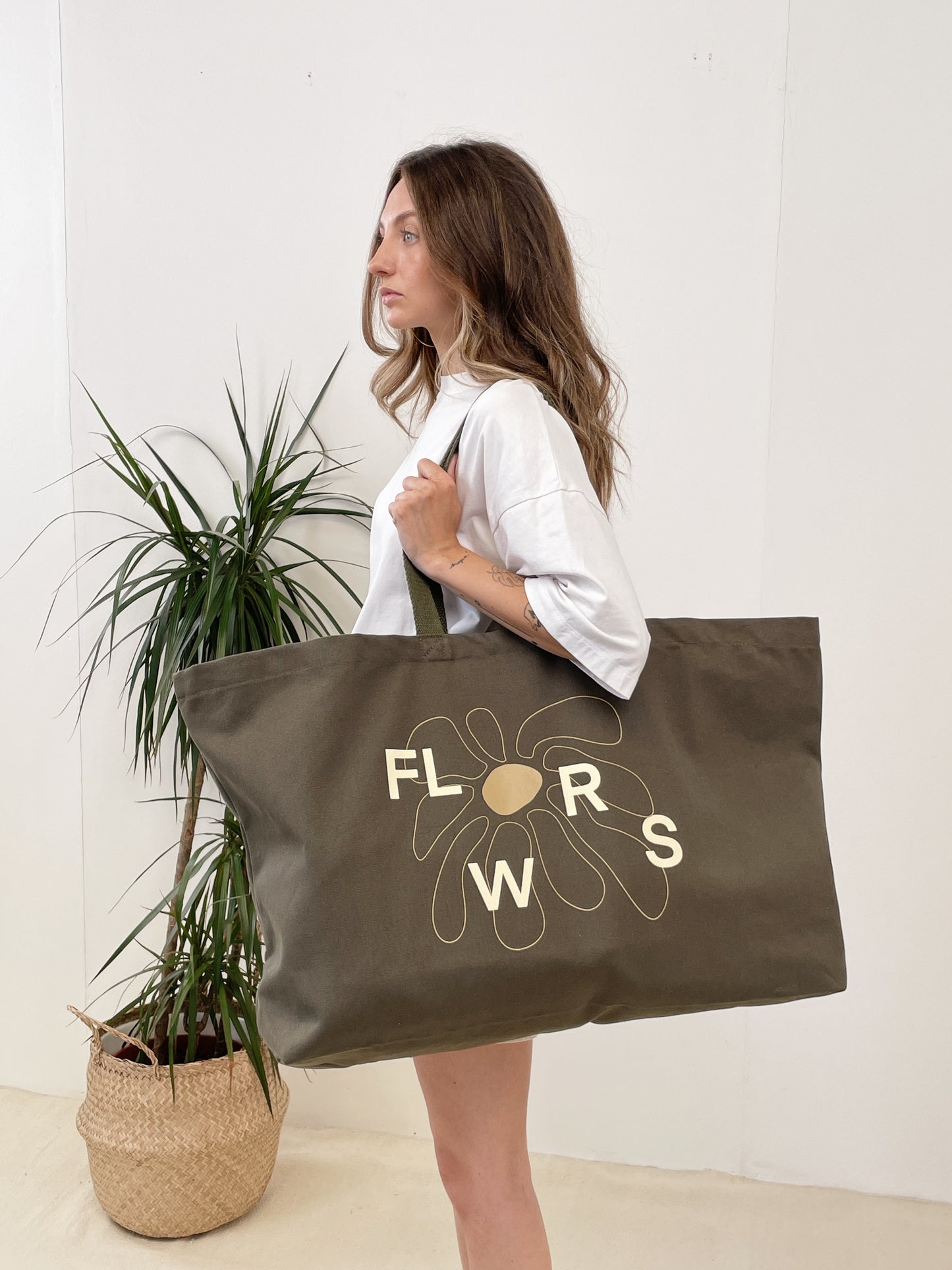 FLWRS Oversized Canvas Tote - Khaki