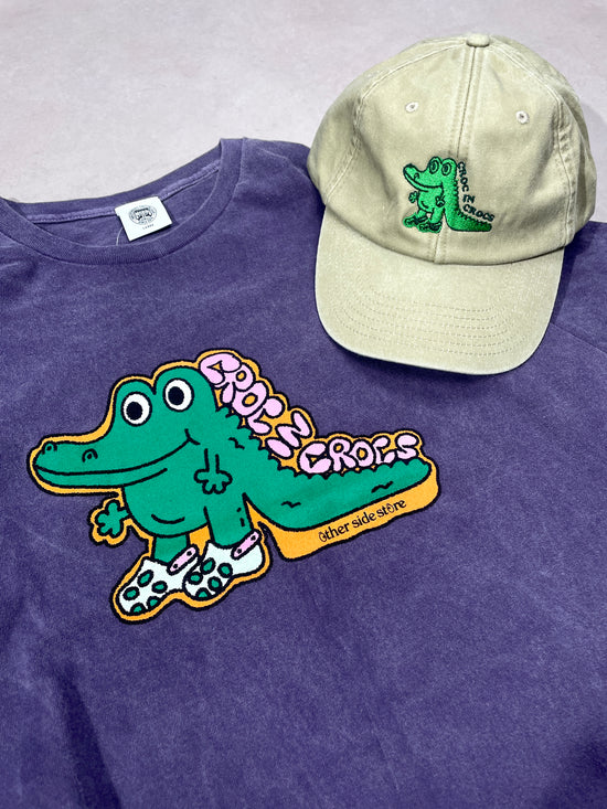 Other Side Store 'Croc In Crocs' Tee & Cap Bundle