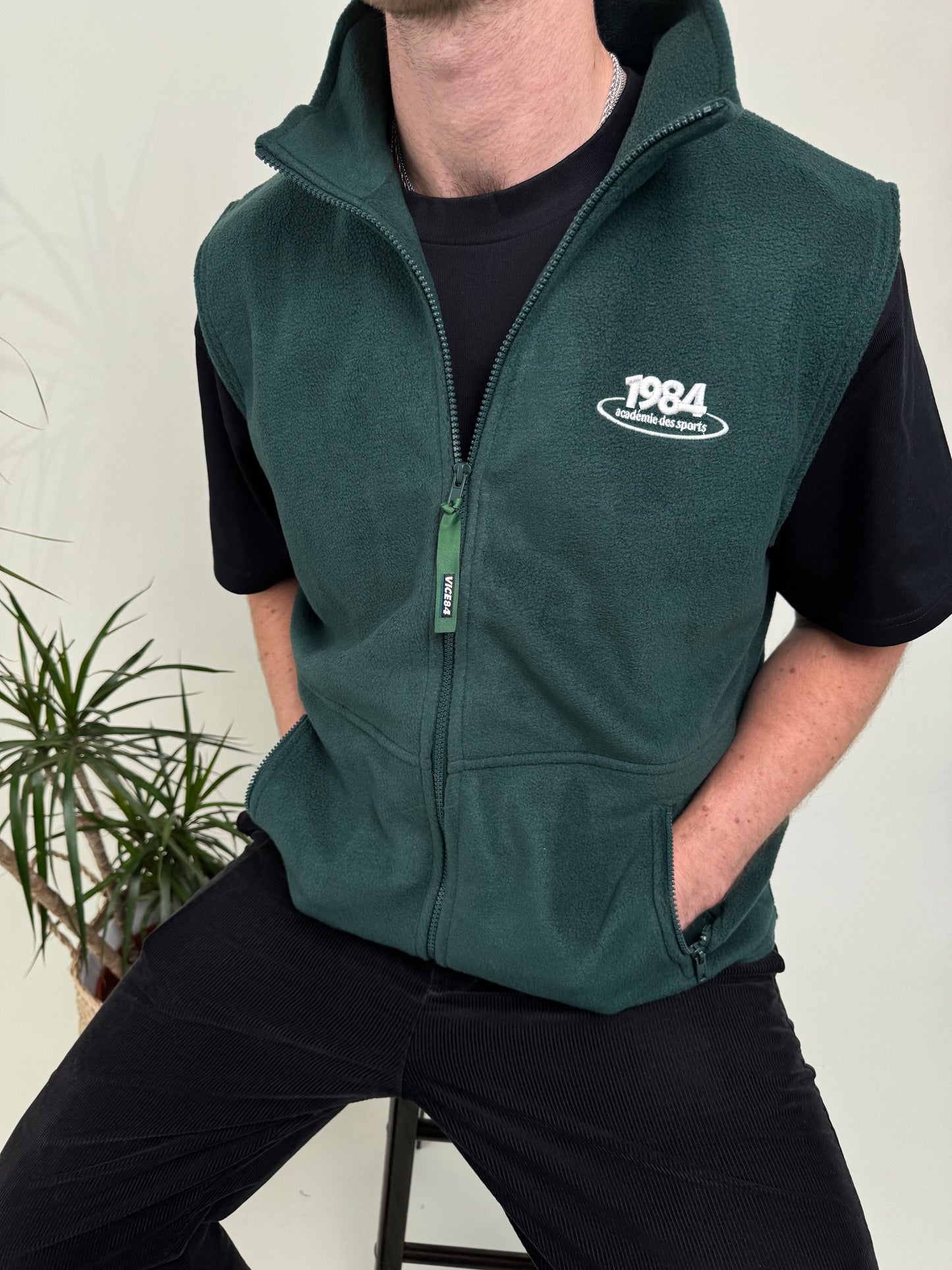 Vice 84 'Disc' Fleece Gilet - Forest Green / Navy