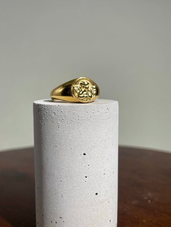 Angel Signet Ring - Gold