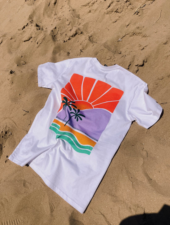 Load image into Gallery viewer, Seasonal Hero &amp;#39;Abstract Sunset&amp;#39; Tee - White
