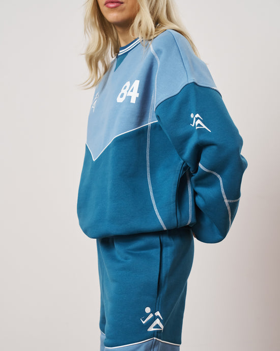 Load image into Gallery viewer, Vice 84 &amp;#39;Warm Up&amp;#39; Heavyweight Panel Sweater - Blue
