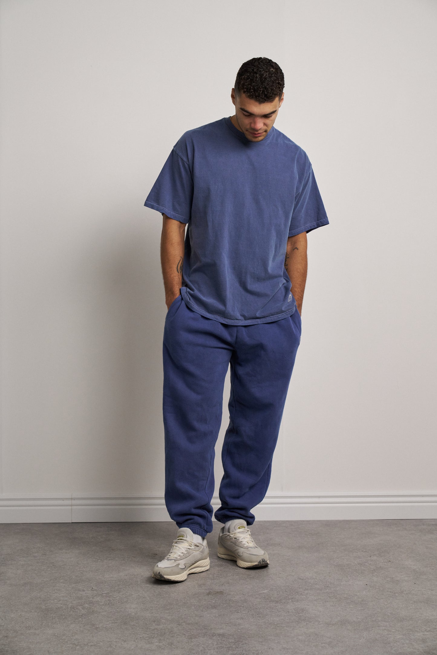 Essentials Vintage Washed Tee - Navy