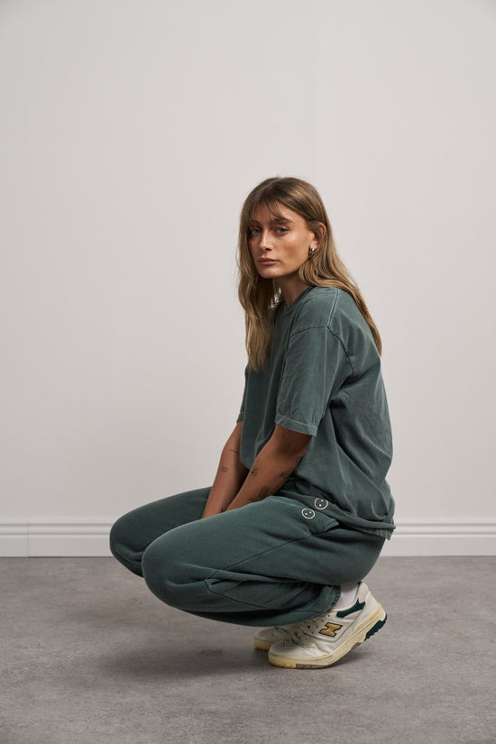 Essentials Vintage Washed Tee - Forest