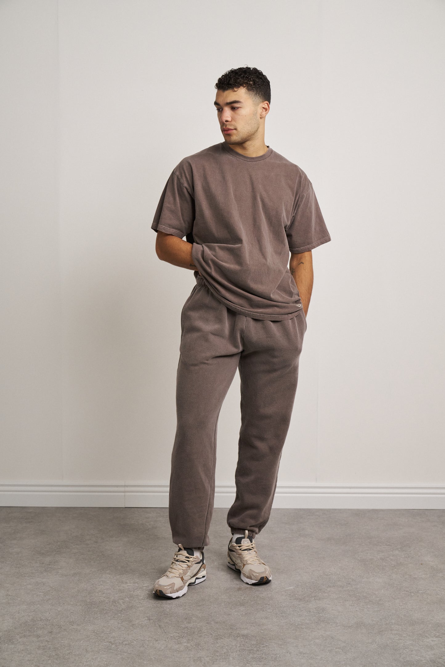 Essentials Vintage Washed Tee - Cocoa