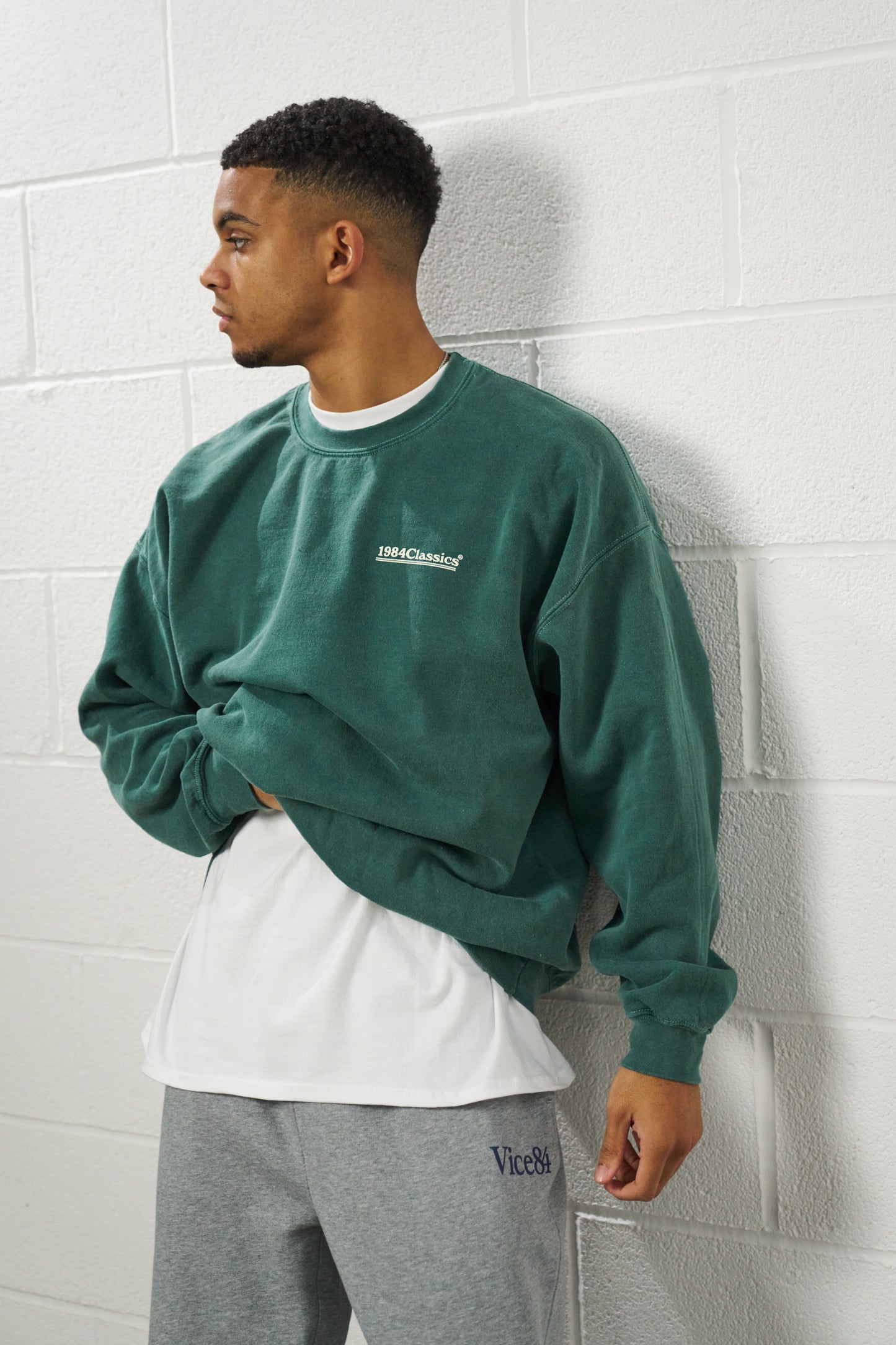Vice 84 'Classics' Vintage Washed Sweater - Forest