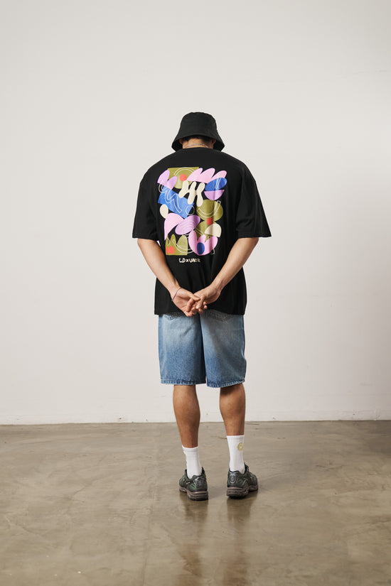 Load image into Gallery viewer, C.D x UN:IK &amp;#39;Abstract&amp;#39; Tee - Black
