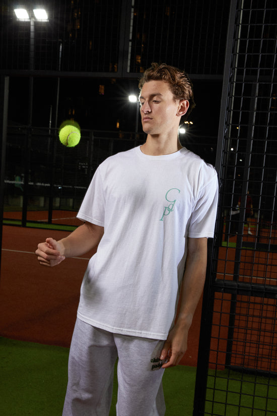 Load image into Gallery viewer, Club de Padel &amp;#39;Retro&amp;#39; Tee - White

