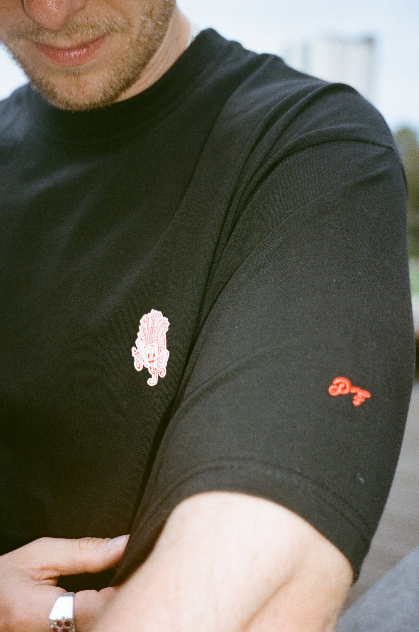 Pomme Frite 'Minimal Chips' Tee - Black