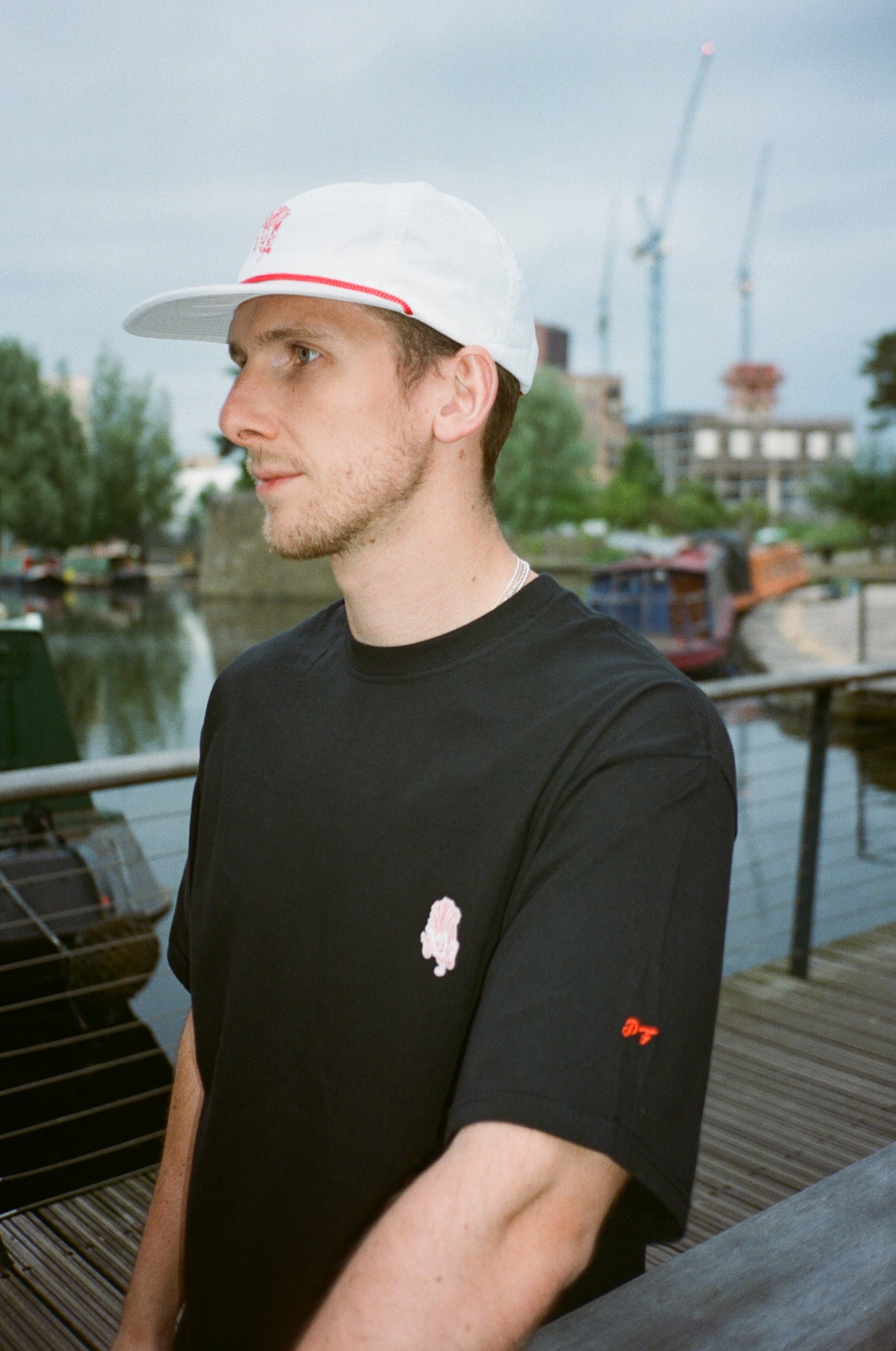 Pomme Frite 'Minimal Chips' Tee - Black