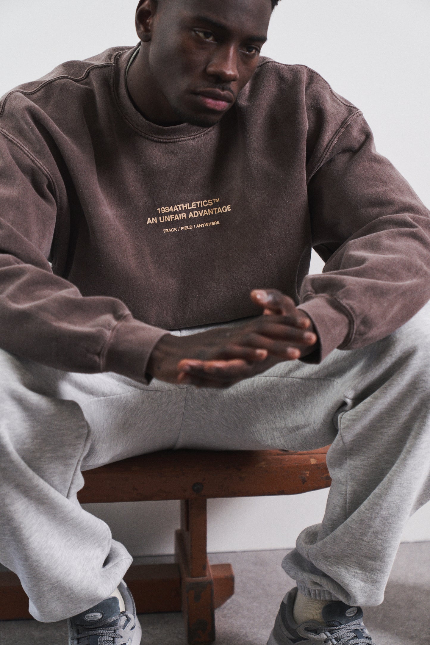 Load image into Gallery viewer, Vice 84 &amp;#39;Athletics&amp;#39; Vintage Washed Sweater - Chocolate

