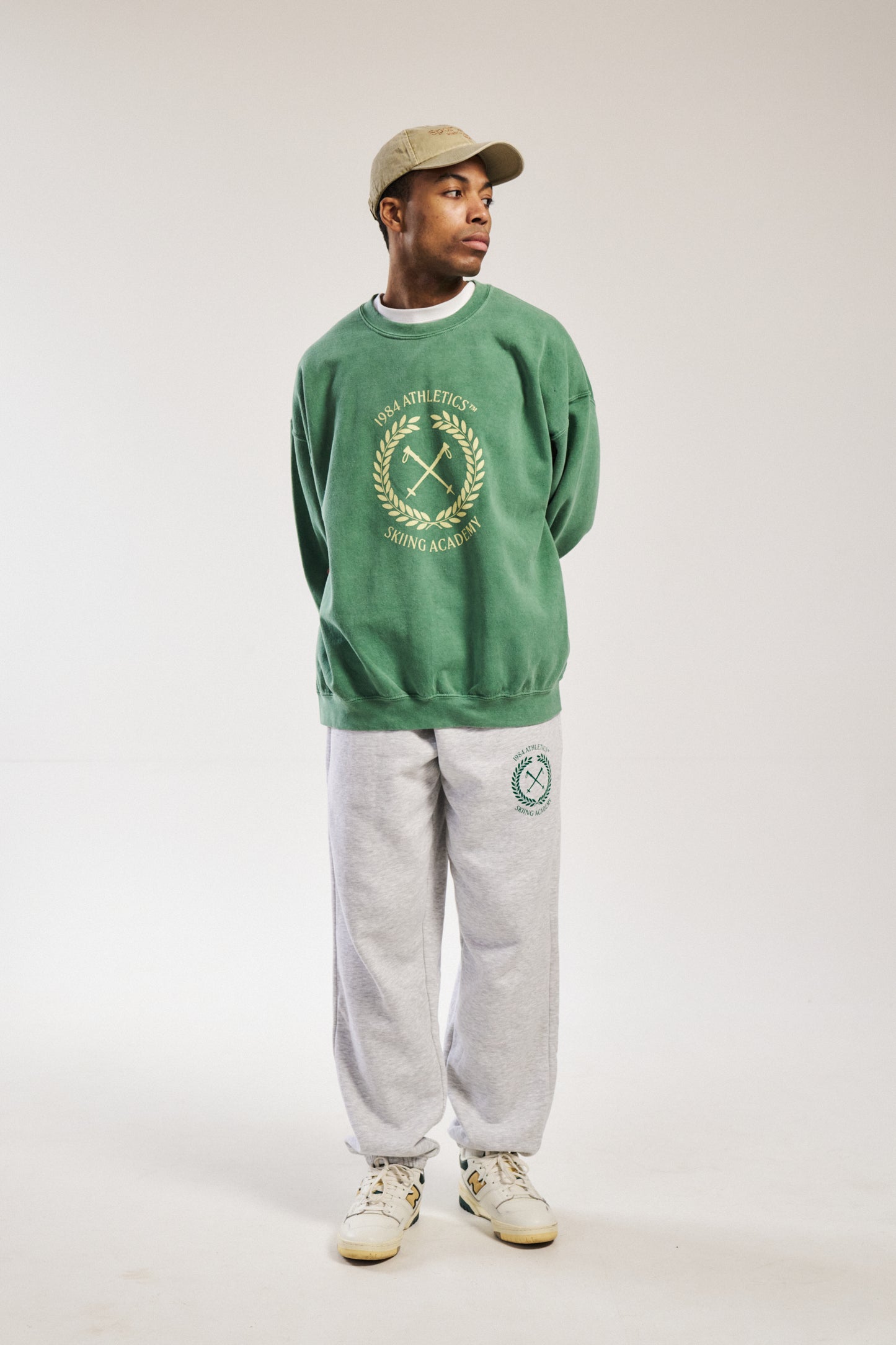 Load image into Gallery viewer, Vice 84 &amp;#39;Ski Academy&amp;#39; Vintage Washed Sweater - Fern Green
