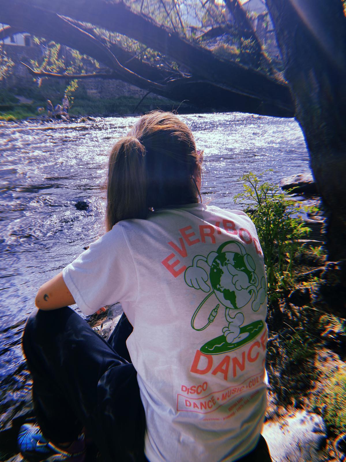 Essential Unisex Sun Dance Tee 600073403wht main image 0
