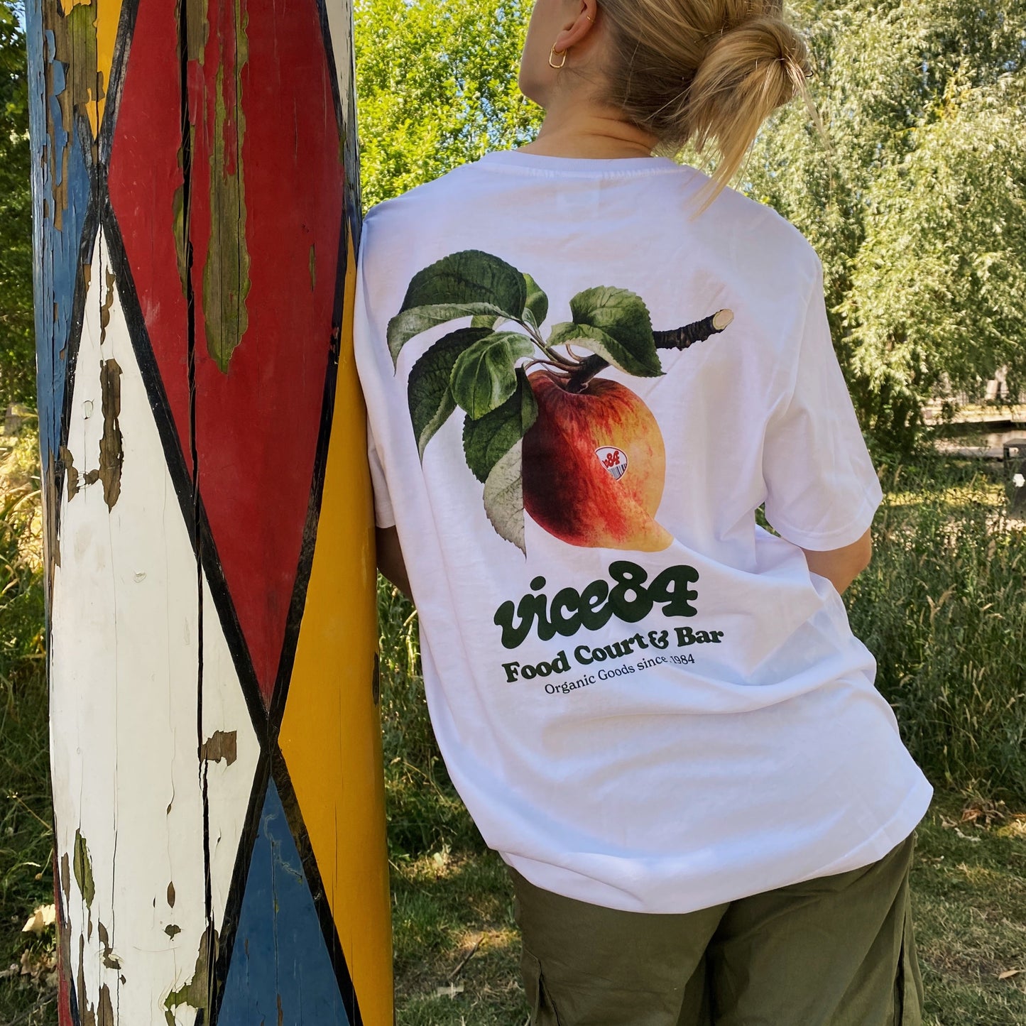 Vice 84 'Apple' Tee - White