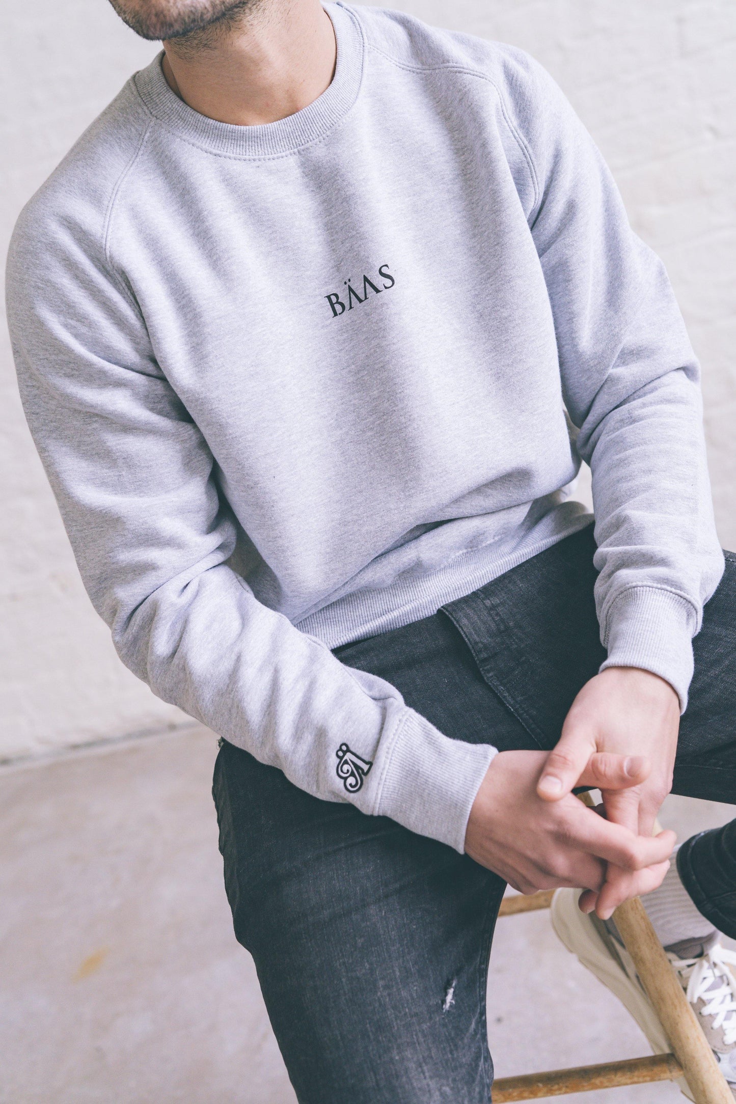 BÄAS Essentials Sweater - UN:IK Clothing