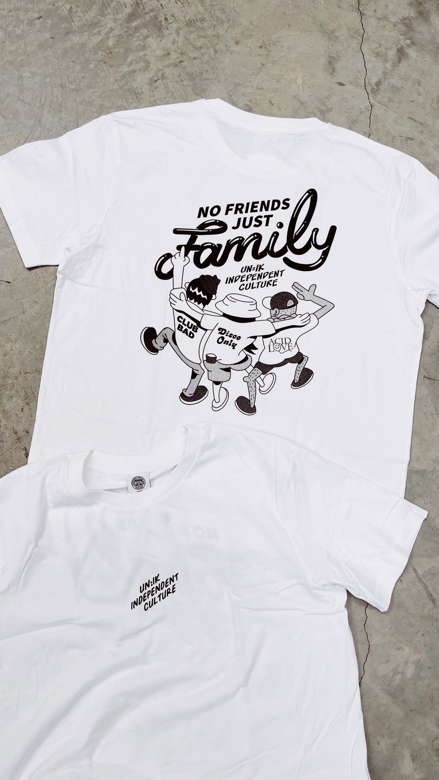 No Friends Just Fam Tee - White