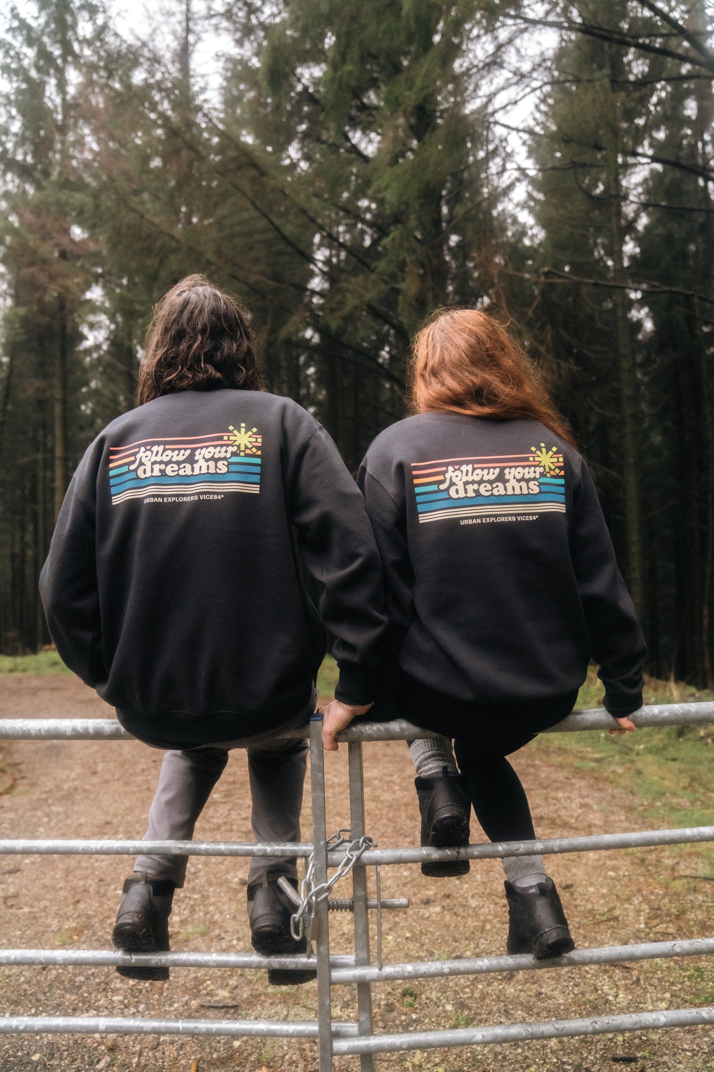 Vice 84 'Follow Your Dreams' Sweater - Black