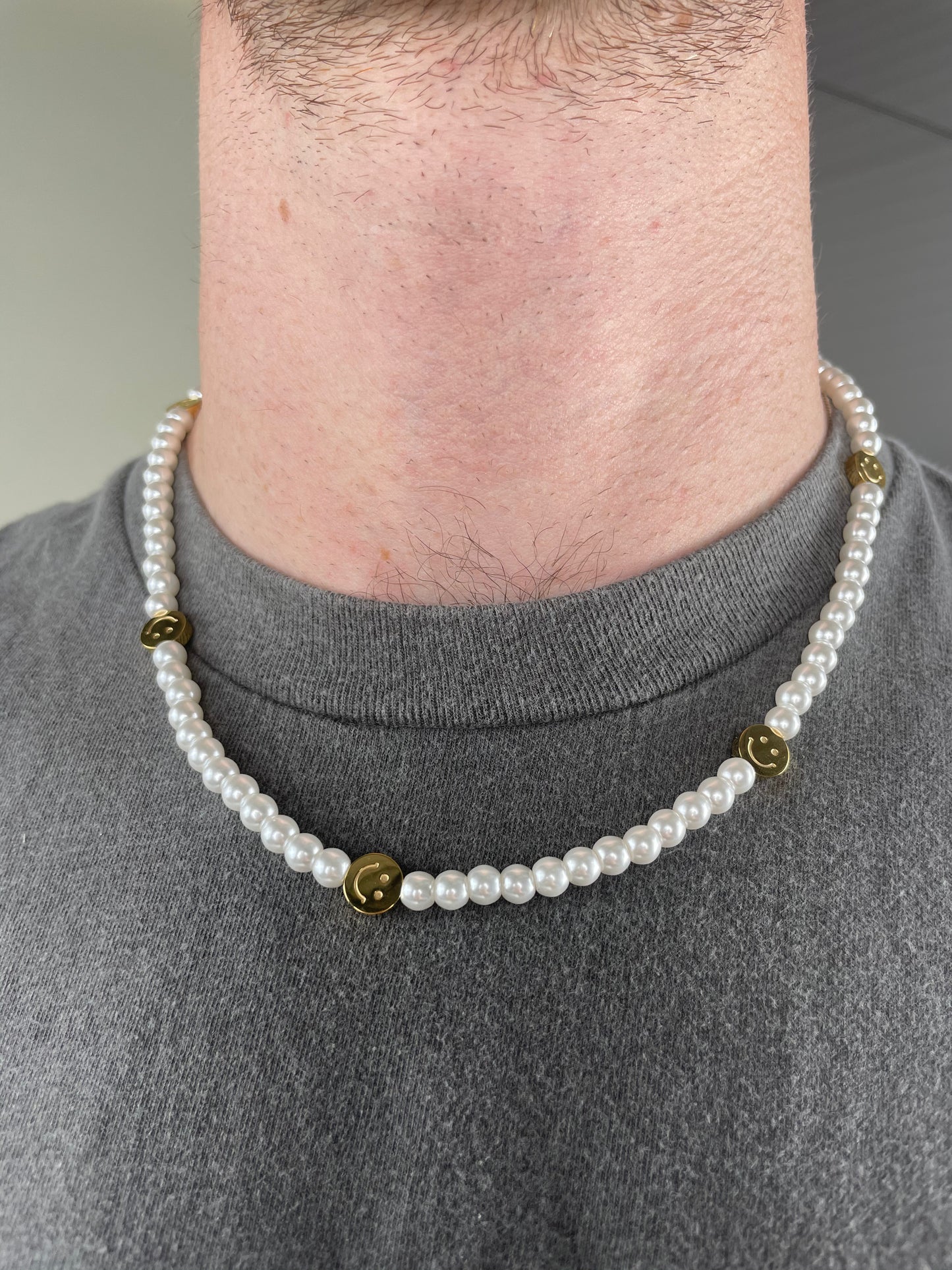 Smiley Pearl Necklace