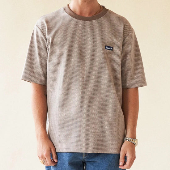Load image into Gallery viewer, bound &amp;#39;Millet Jacquard&amp;#39; Tee - Oat
