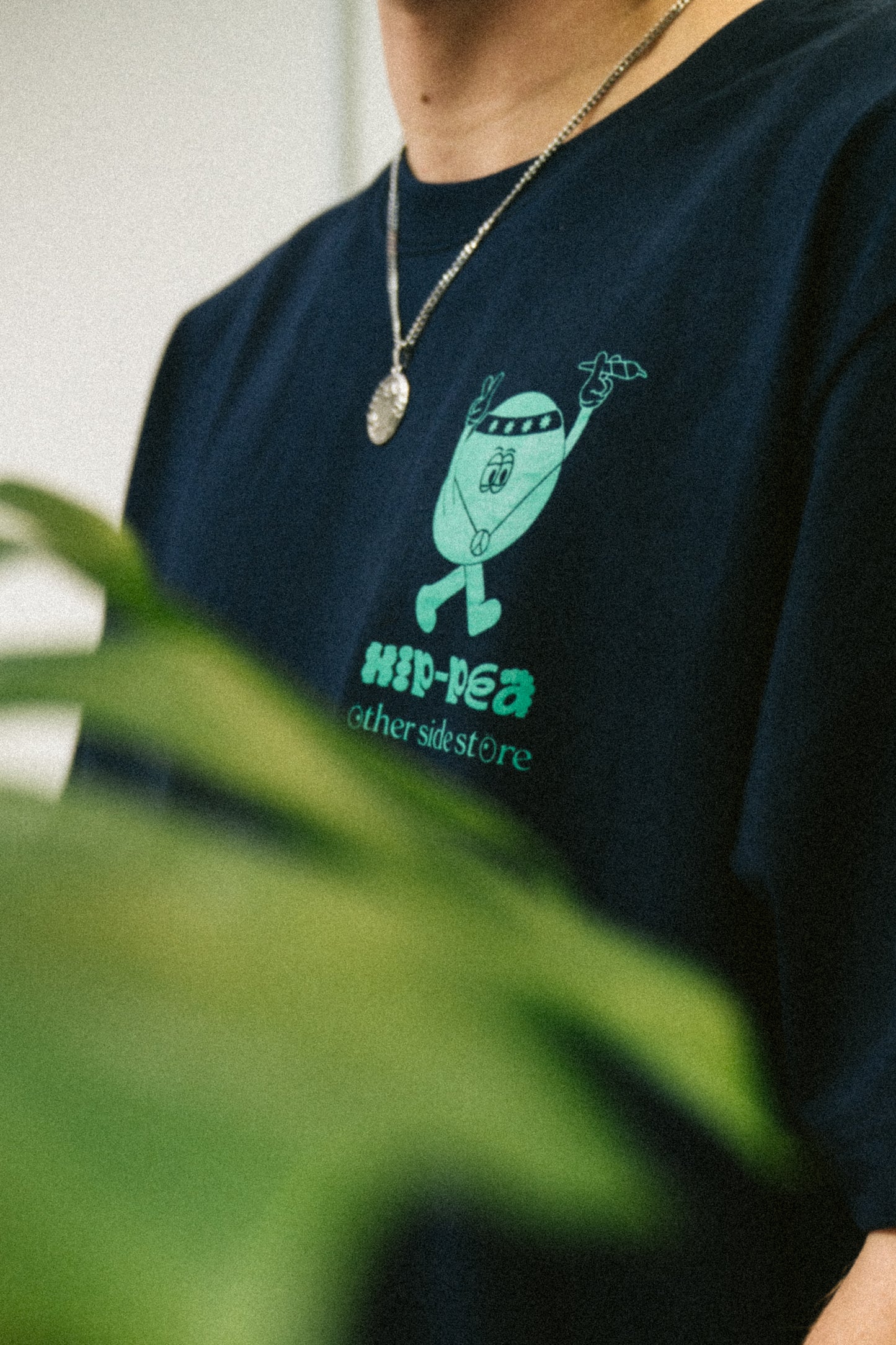 Other Side Store 'Hippeas' Organic Tee - Navy